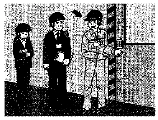 Scene: Three men are standing near a striped doorway/entrance shutter. One man is a worker in uniform holding a scanning device. An arrow points at the worker — from the JLPT N3 July 2018 listening section